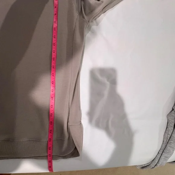 2 Danskin Long Sleeve sweatshirts medium weight Large - Picture 2 of 6